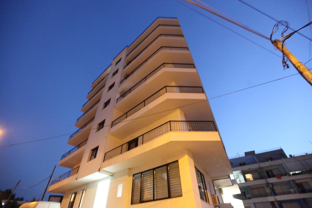 Joanna Suites Sarande Luaran gambar