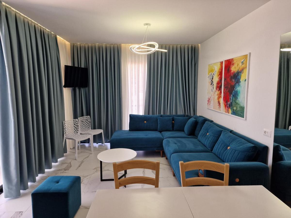 Joanna Suites Sarande Luaran gambar