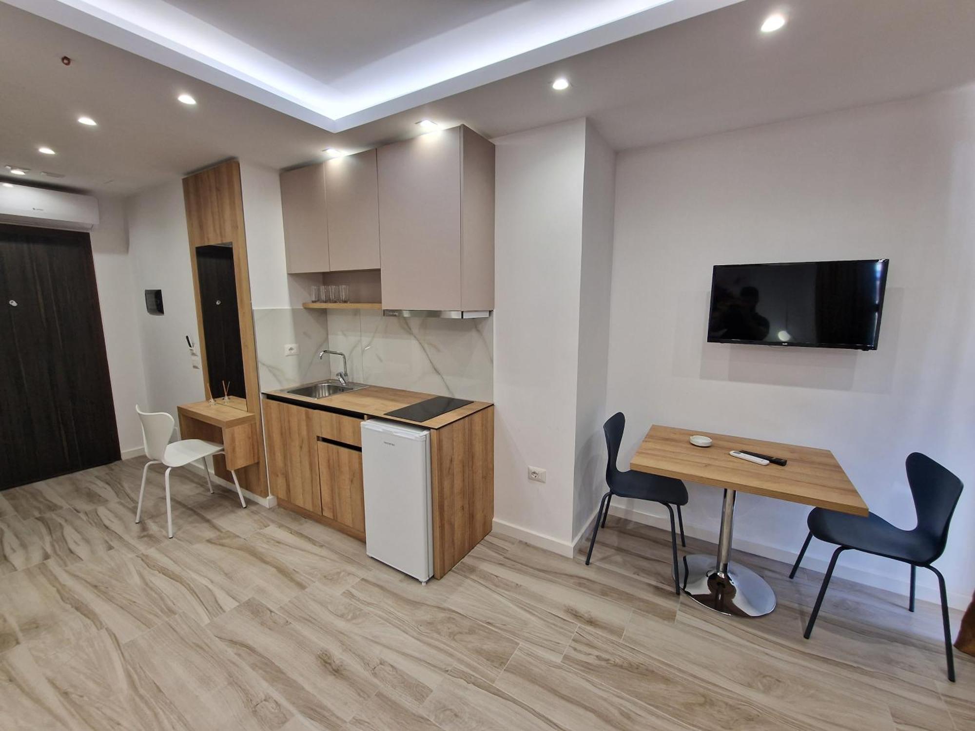 Joanna Suites Sarande Luaran gambar