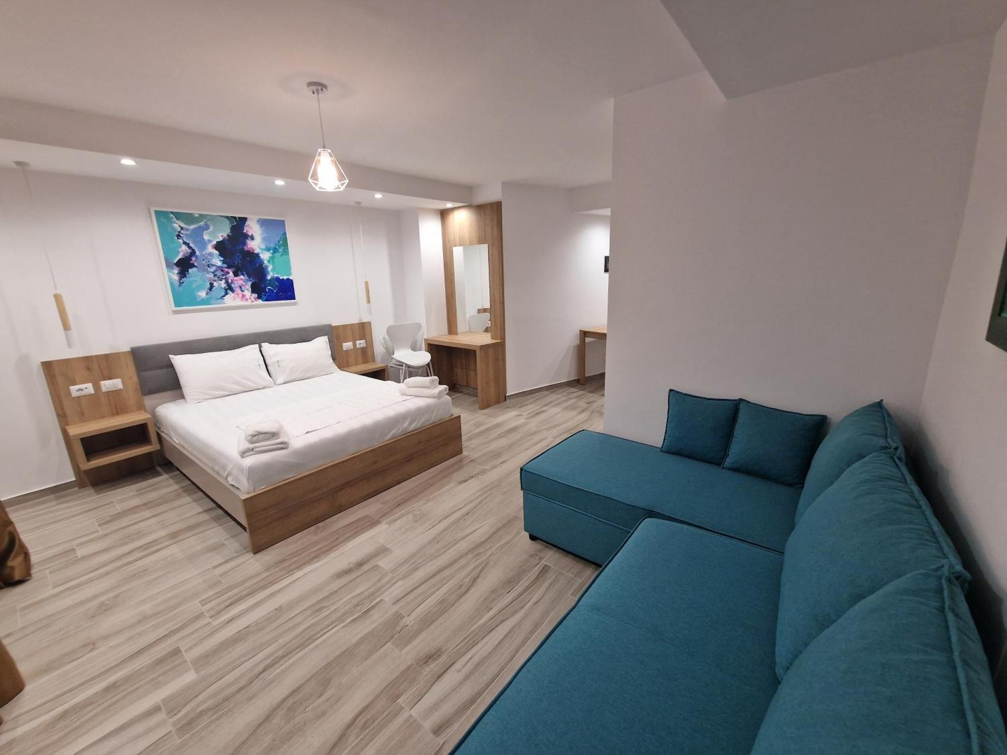 Joanna Suites Sarande Luaran gambar