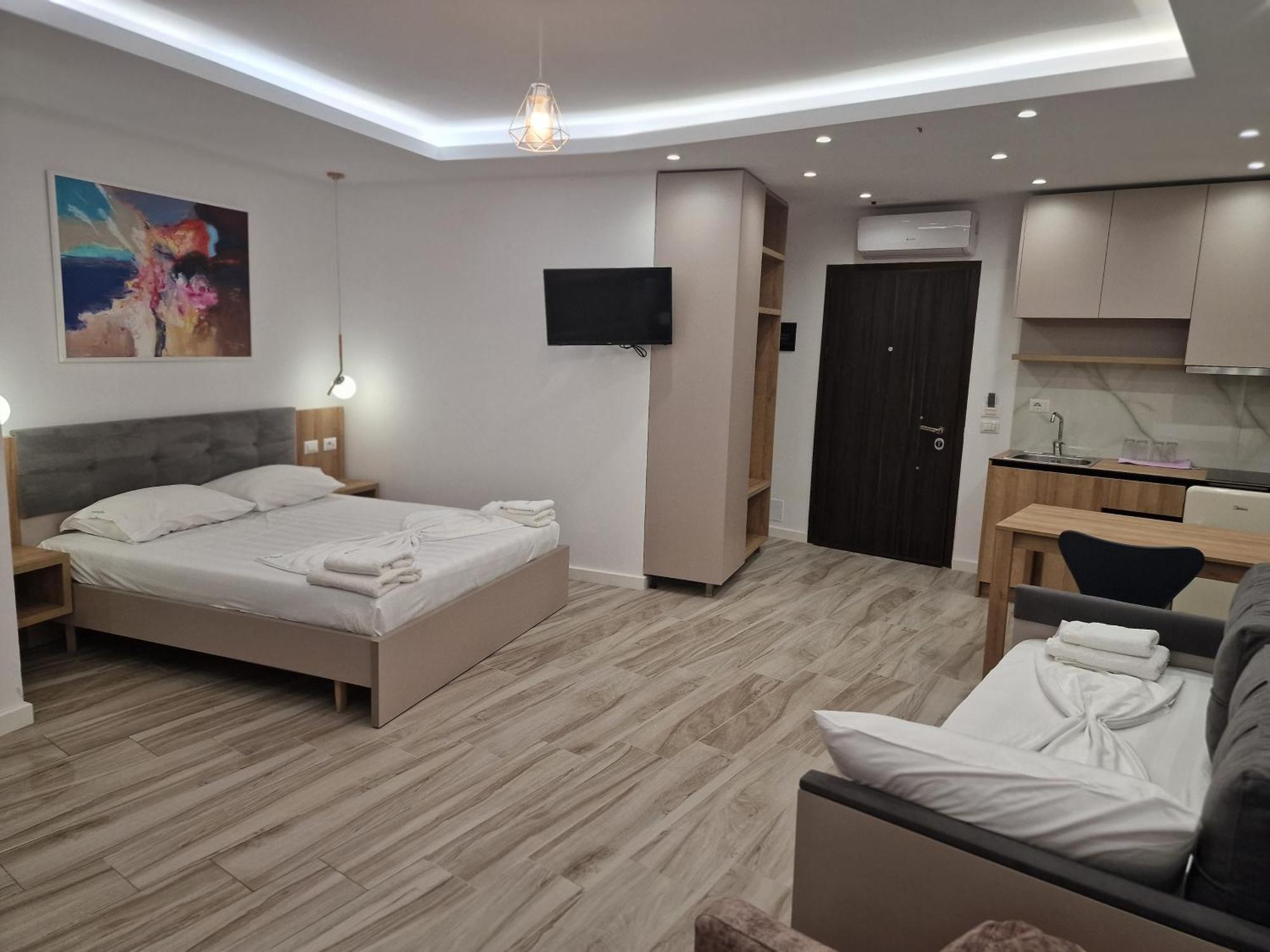 Joanna Suites Sarande Luaran gambar