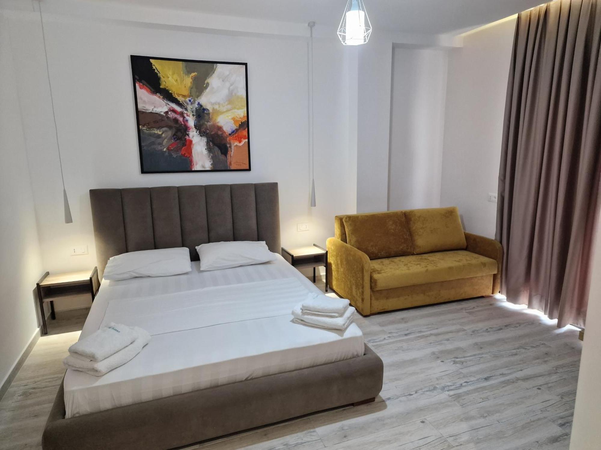 Joanna Suites Sarande Luaran gambar