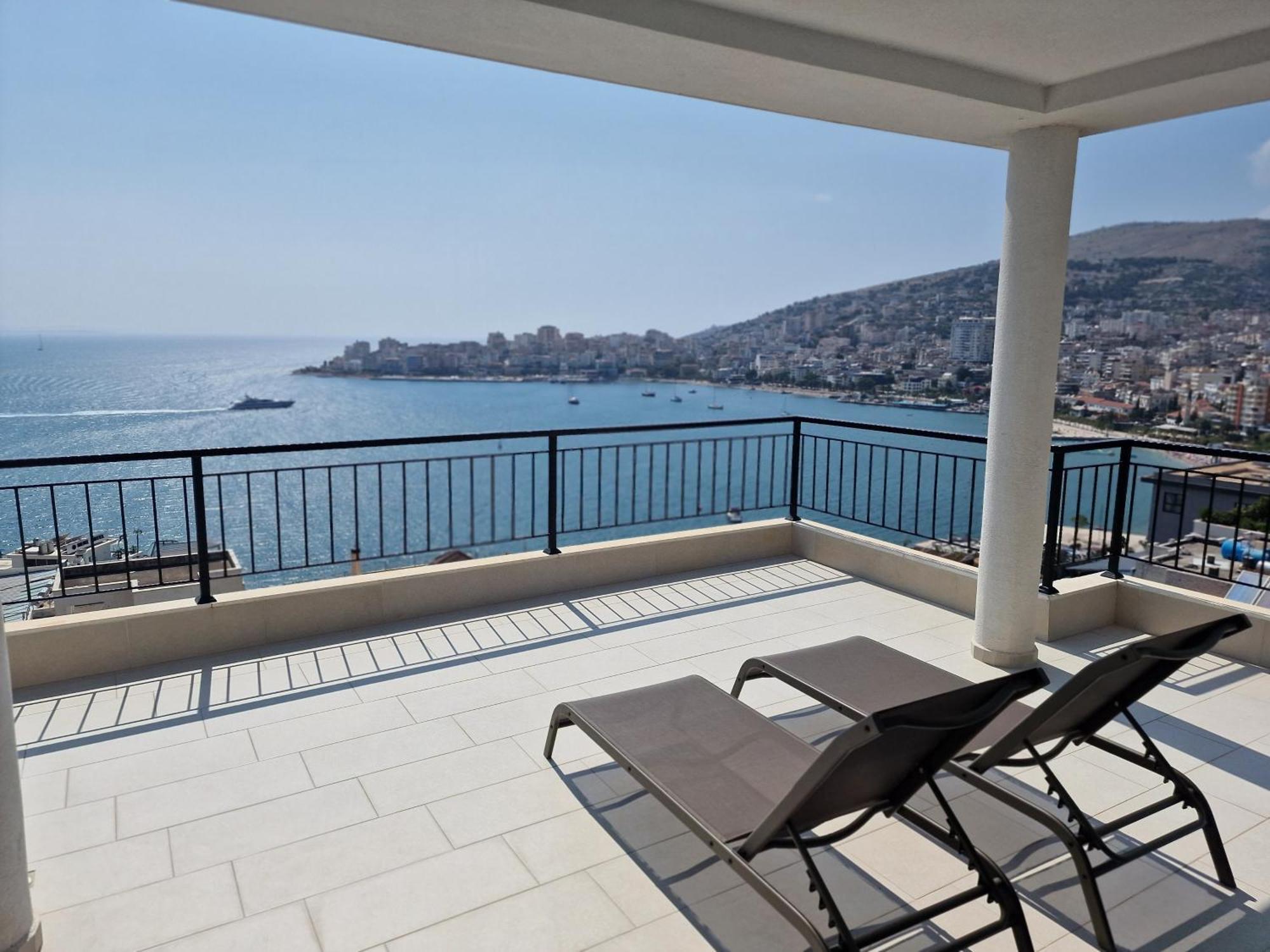 Joanna Suites Sarande Luaran gambar