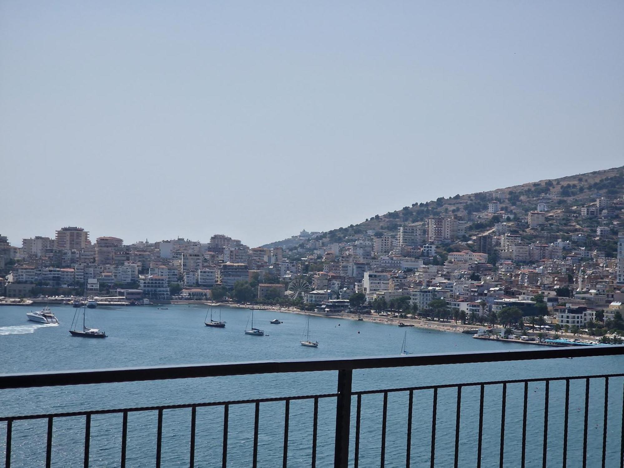 Joanna Suites Sarande Luaran gambar