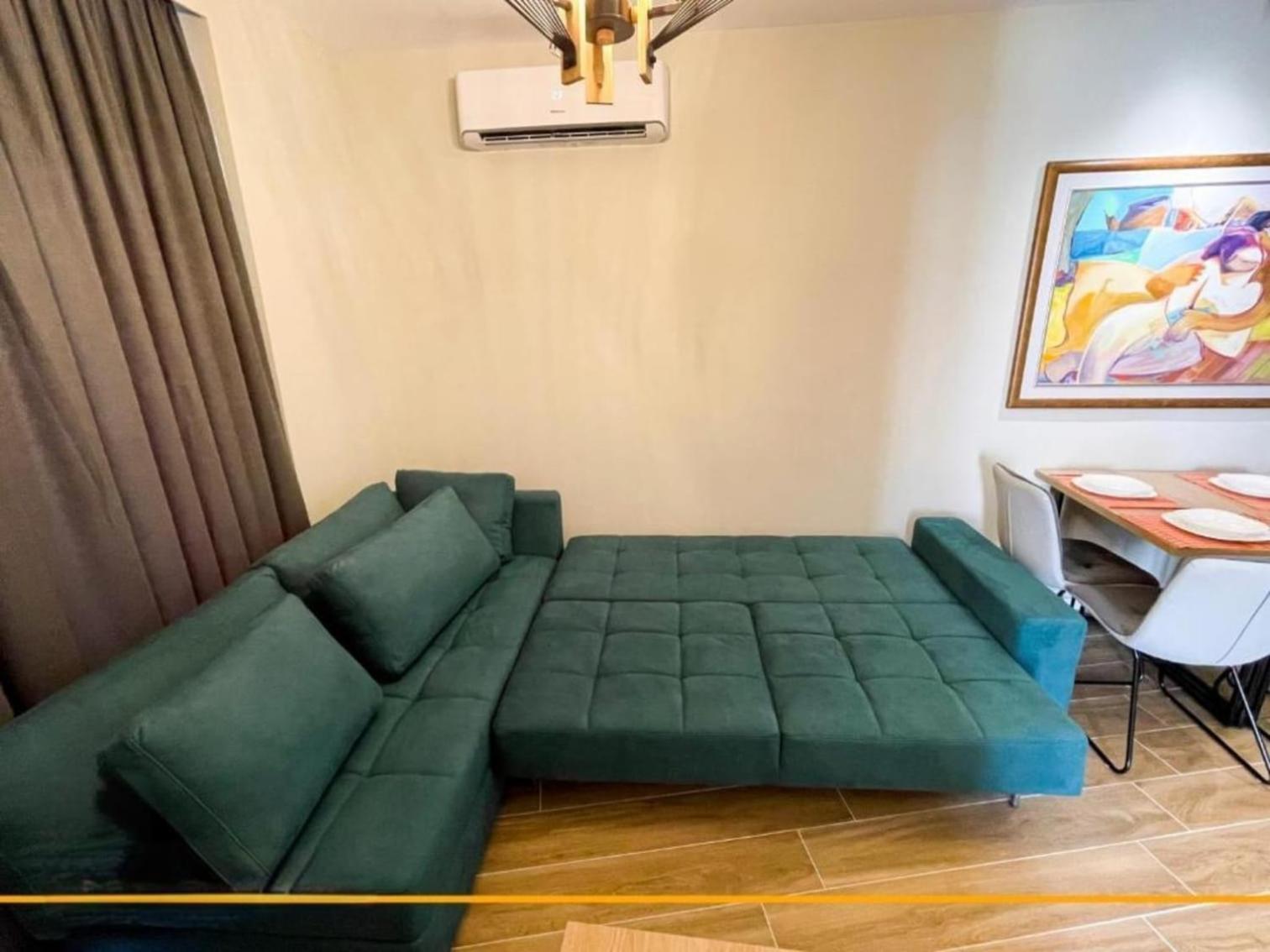 Joanna Suites Sarande Luaran gambar